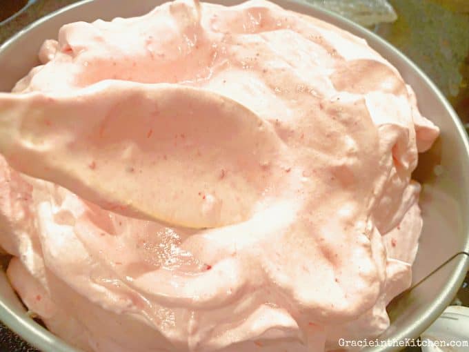 This whipped strawberry delight recipe is so easy to make and tastes amazing! 